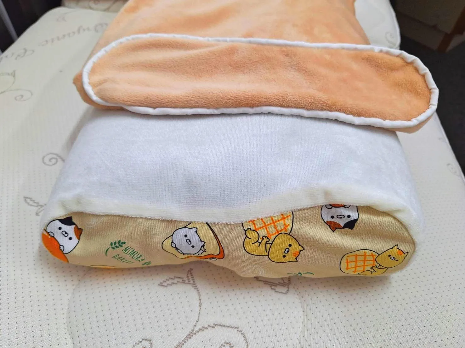 <商品購入で、ねこ柄まくらカバーを1枚プレゼント！>